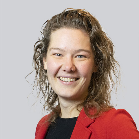 mr. Ilonca Mos-Bolier